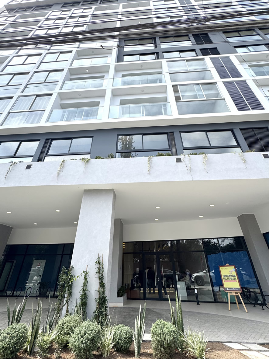 Departamento en alquiler de estreno Av. Manuel Olguin – Santiago de Surco - AGB Inmobiliaria