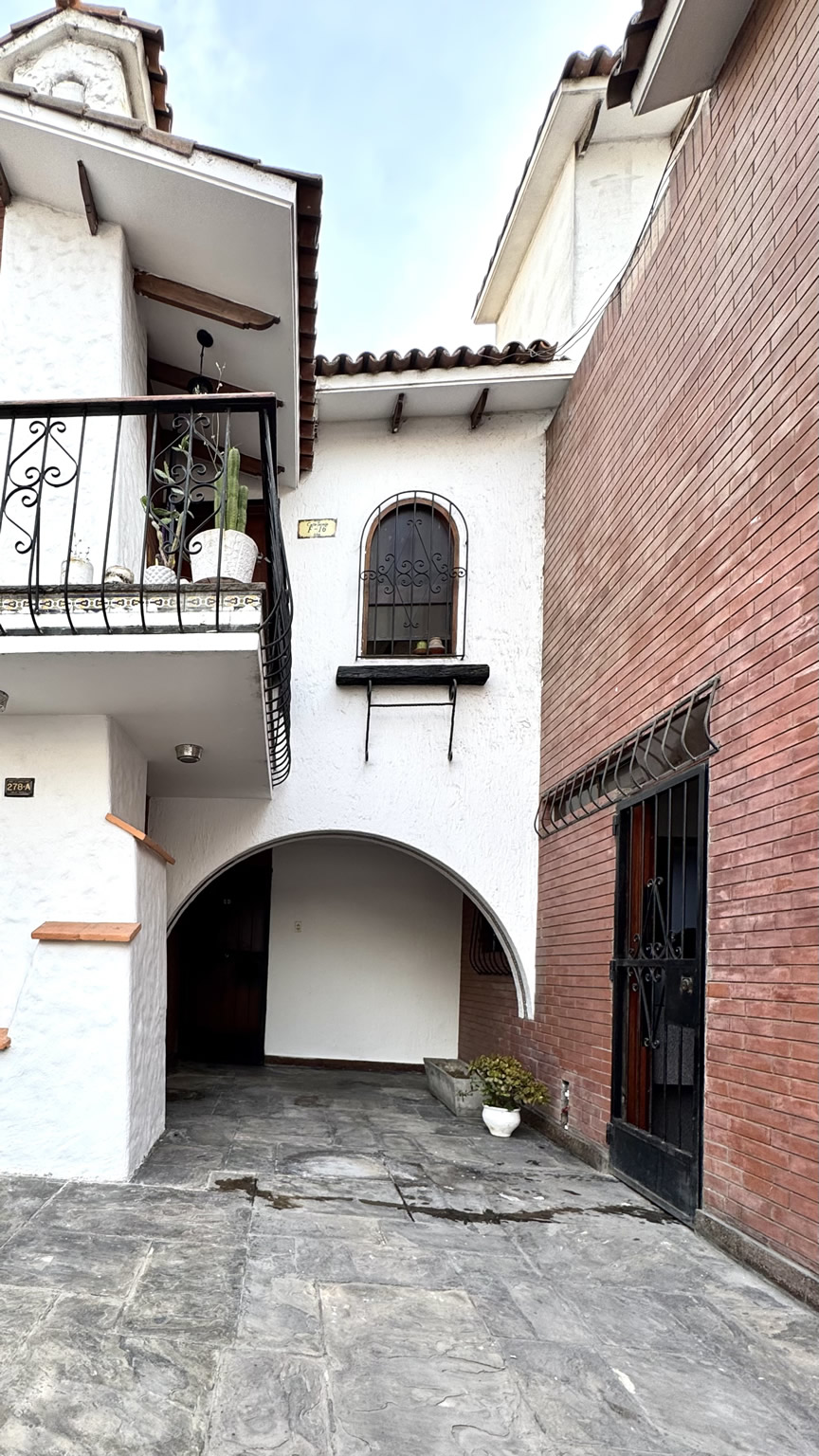 Jr. Tacalá Urb. La Castellana, Surco - 90 m2 - 2 habitaciones</h3>