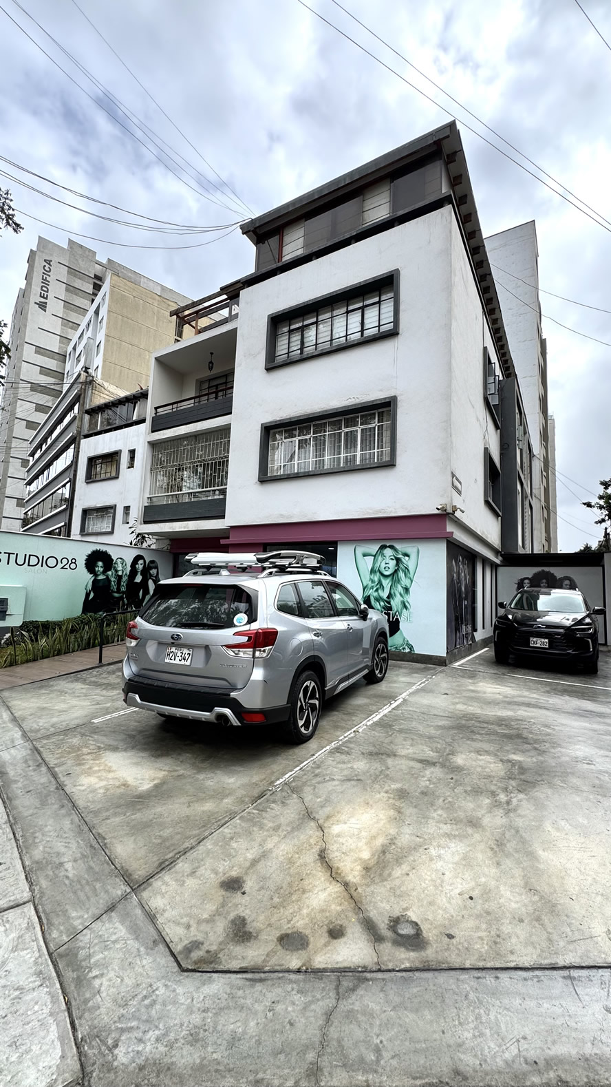 Av. 28 de Julio 591, Miraflores - 236 m2 - 0 habitaciones</h3>