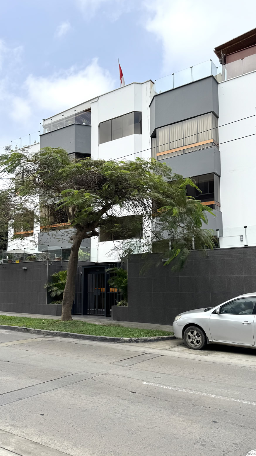 Departamento amoblado en Alquiler- Santiago de Surco - AGB Inmobiliaria
